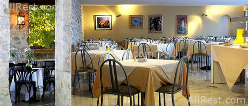 Atrium Hotel 15